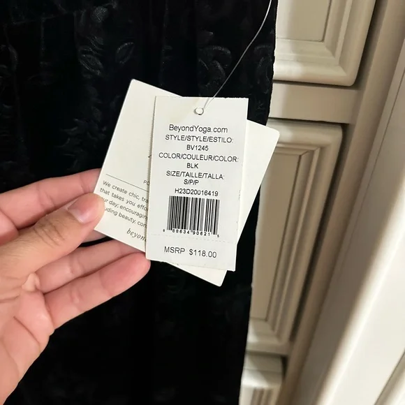 Beyond Yoga Black and Gray Wide Leg Pants - Picture 8 of 11